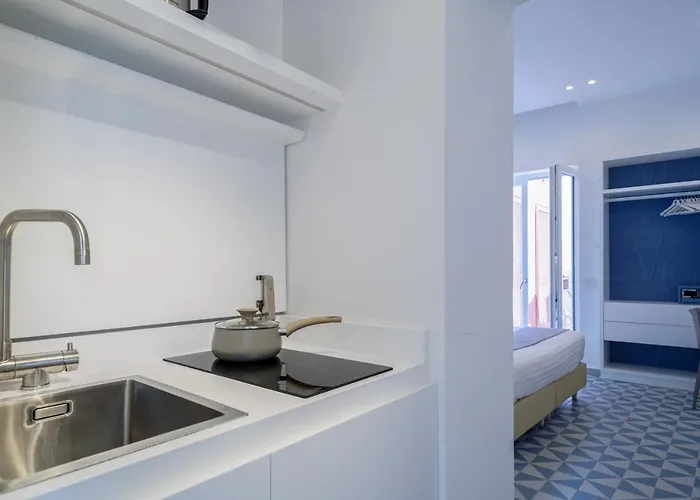 Marina Guest house 3*